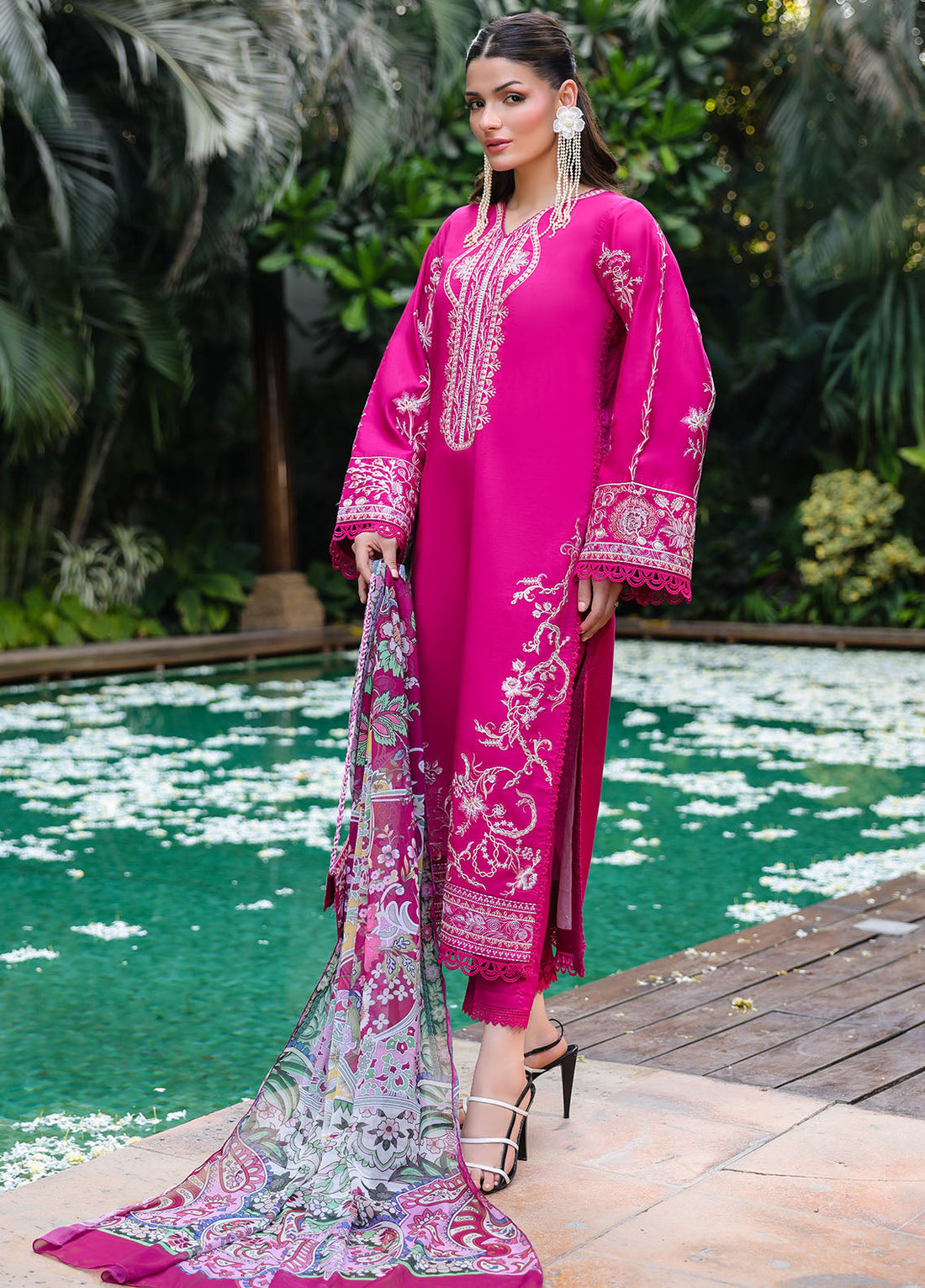 Sahane | Lovent Embroidered Pret 25 | ME23007 Seraph