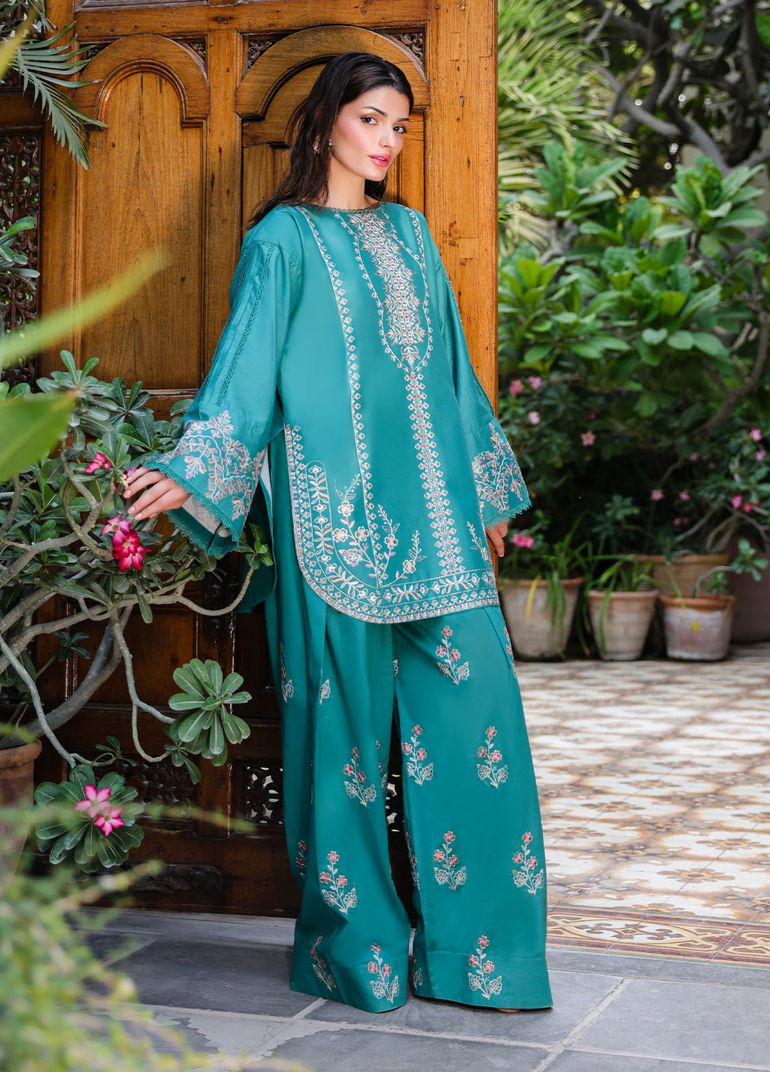 Sahane | Lovent Embroidered Pret 25 | ME23009 Verdelia