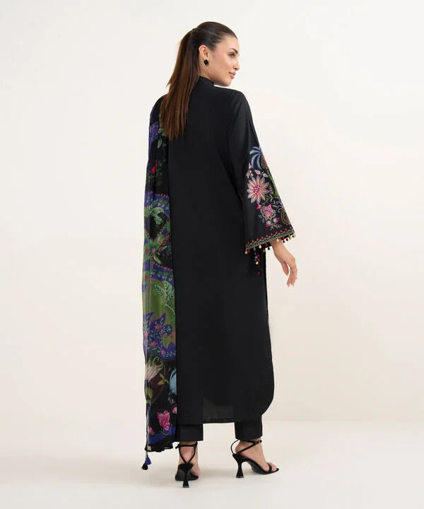 Sapphire | Fall Winter 25 | 3 Piece - Embroidered Lawn Suit 0U3PESG25V57