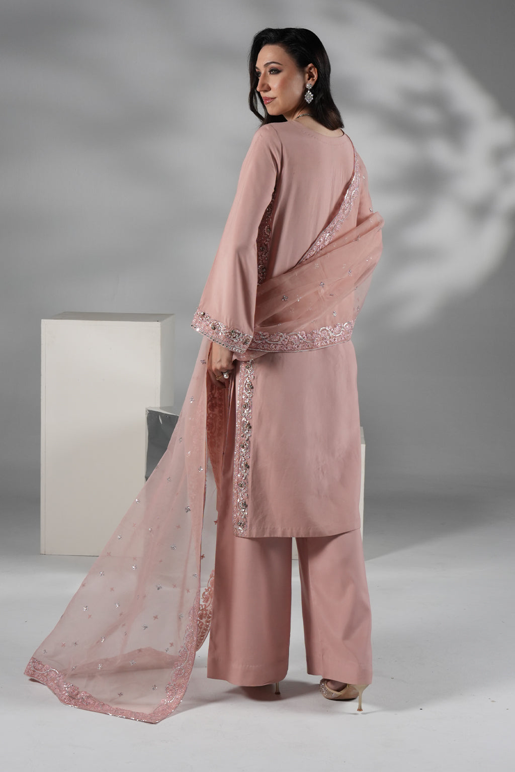 Amave | Oro Luxury Wear | AM-05