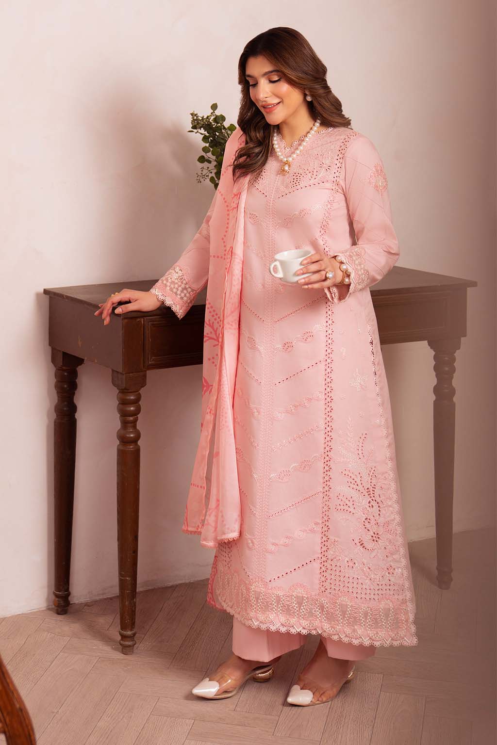 Neeshay | Symphony Luxury Lawn | GLINT