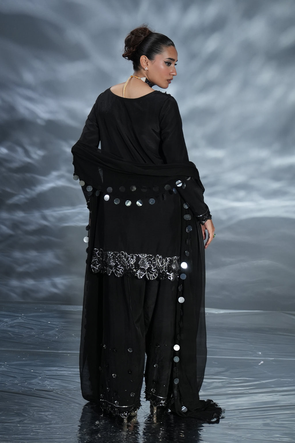 Amave | Oro Luxury Wear | AM-02